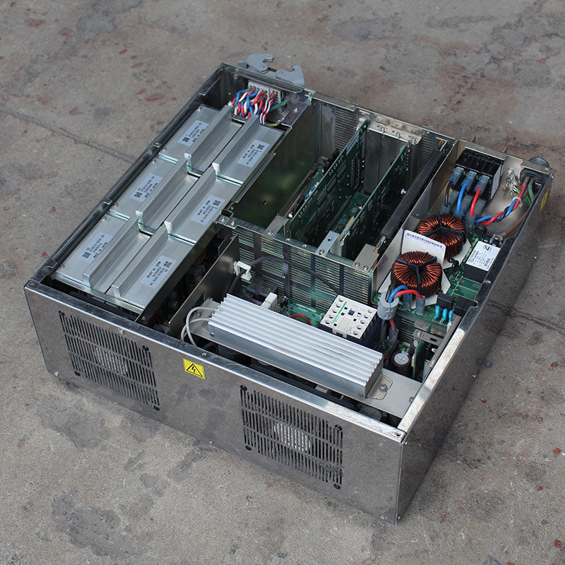 NIKKI DENSO VS068A2-AV6-W7N-NNNBN-ANNN 機器人控制櫃 410200-1610