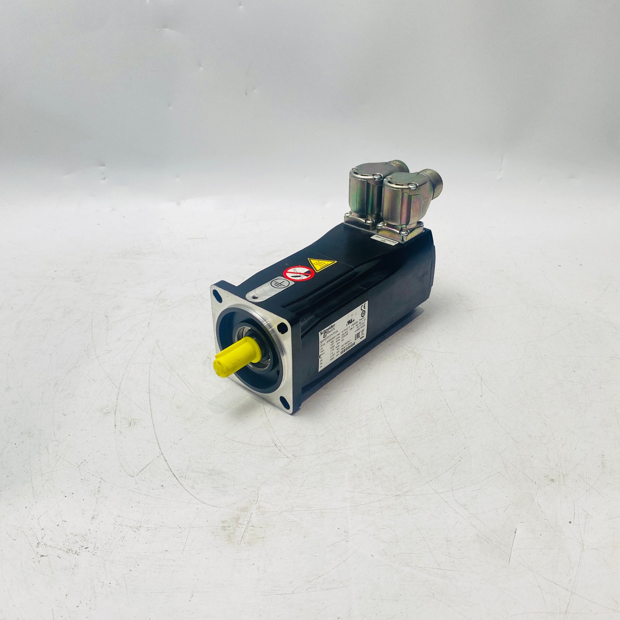 Schneider BMH0701P17F2A Servo Motor