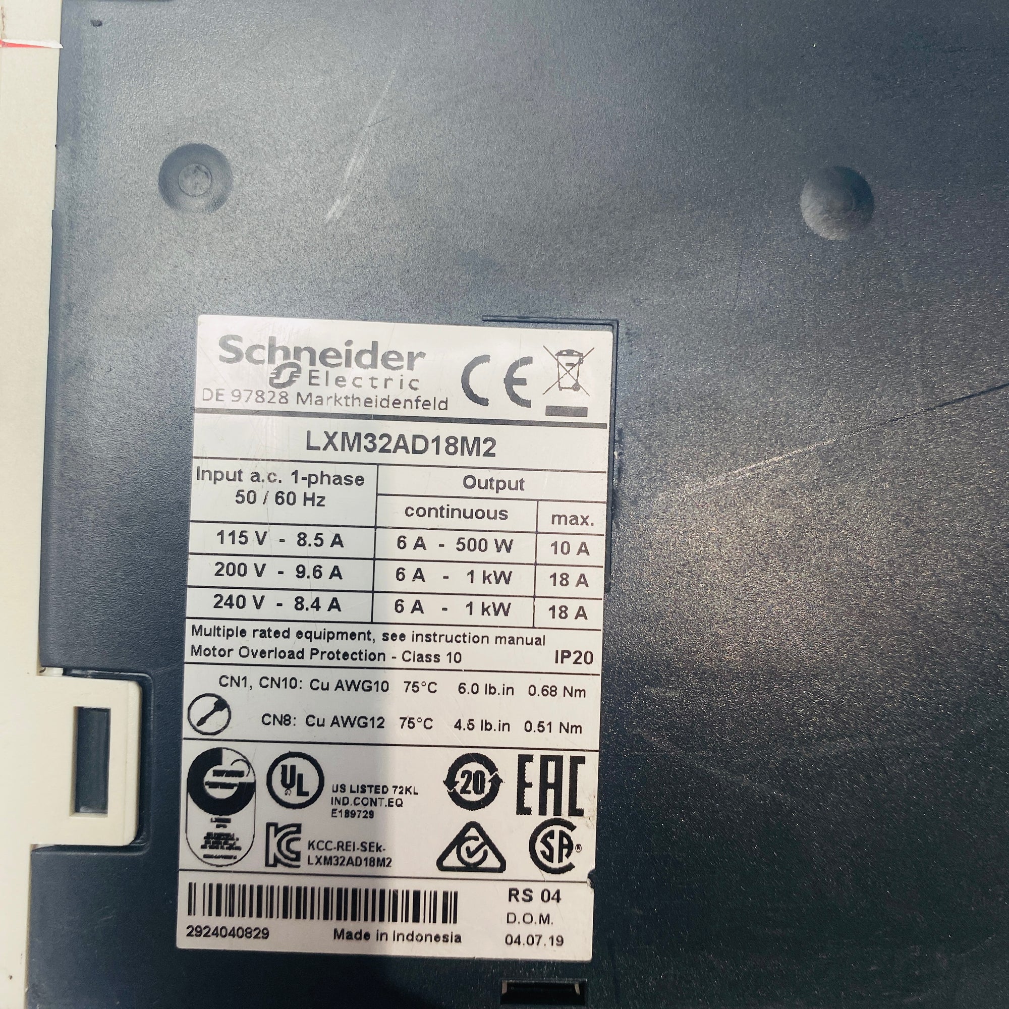 SCHNEIDER ELECTRIC LXM32AD18M2 SERVO DRIVE