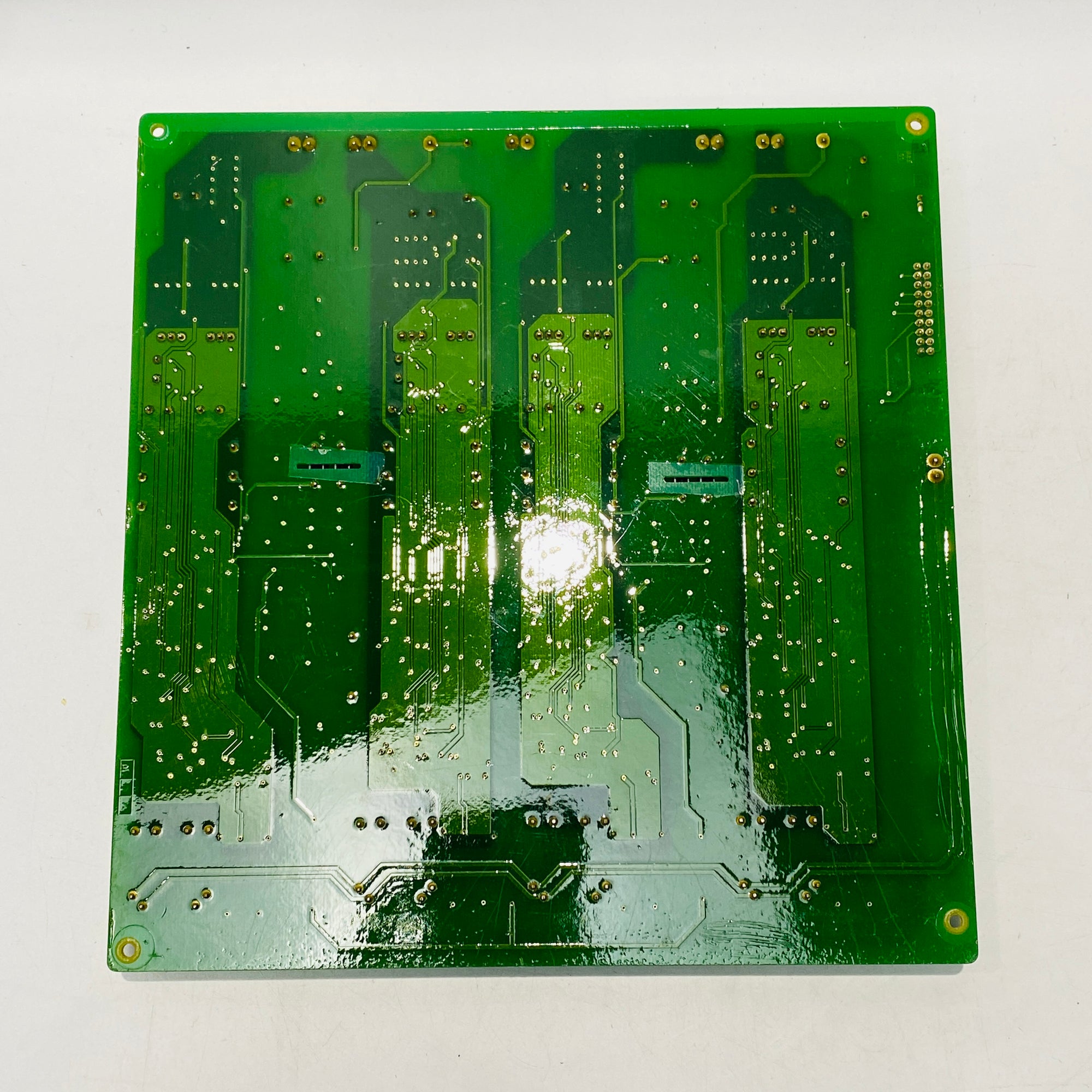 Schneider EAV64932 Board Card