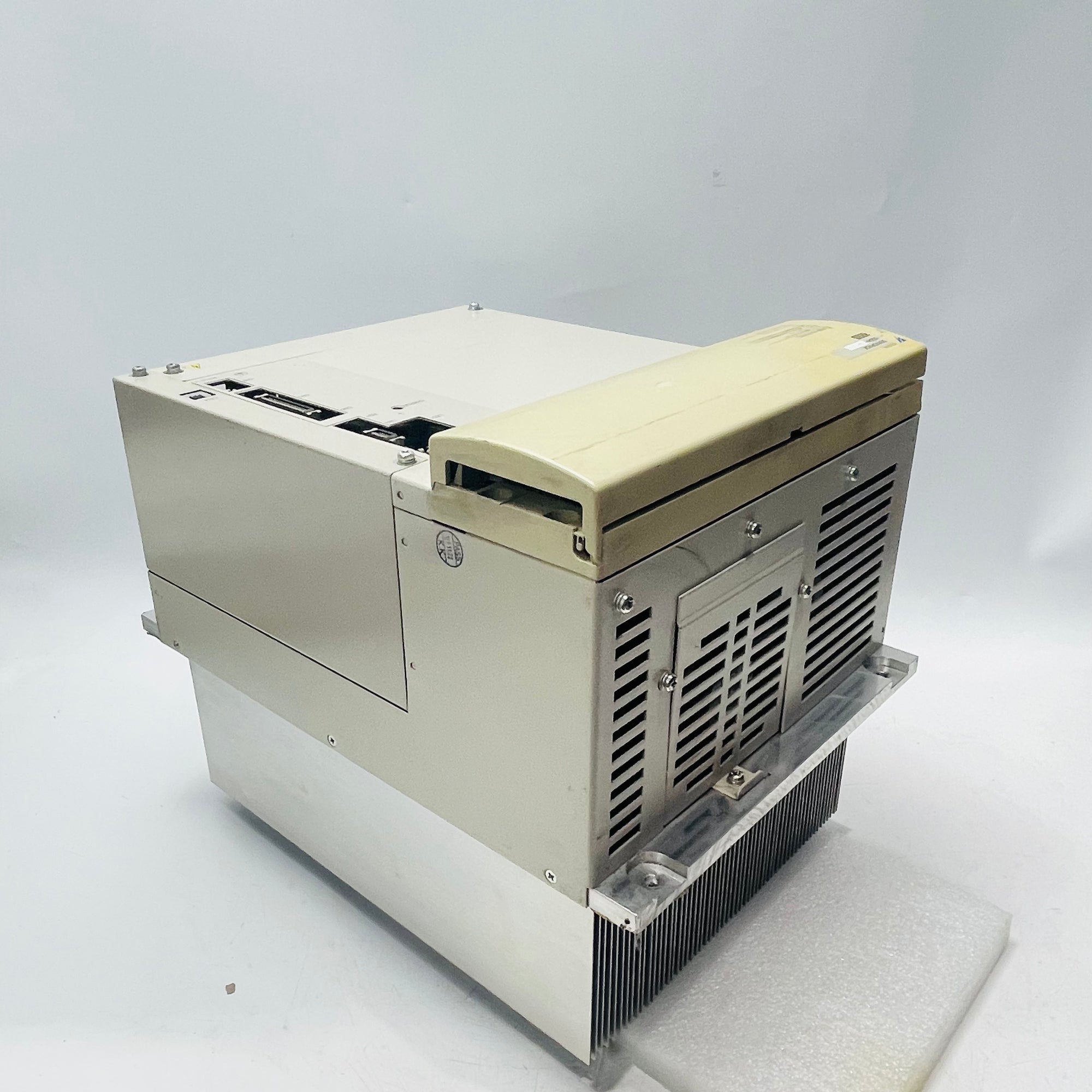 安川SGDH-3GEEY507A變頻器