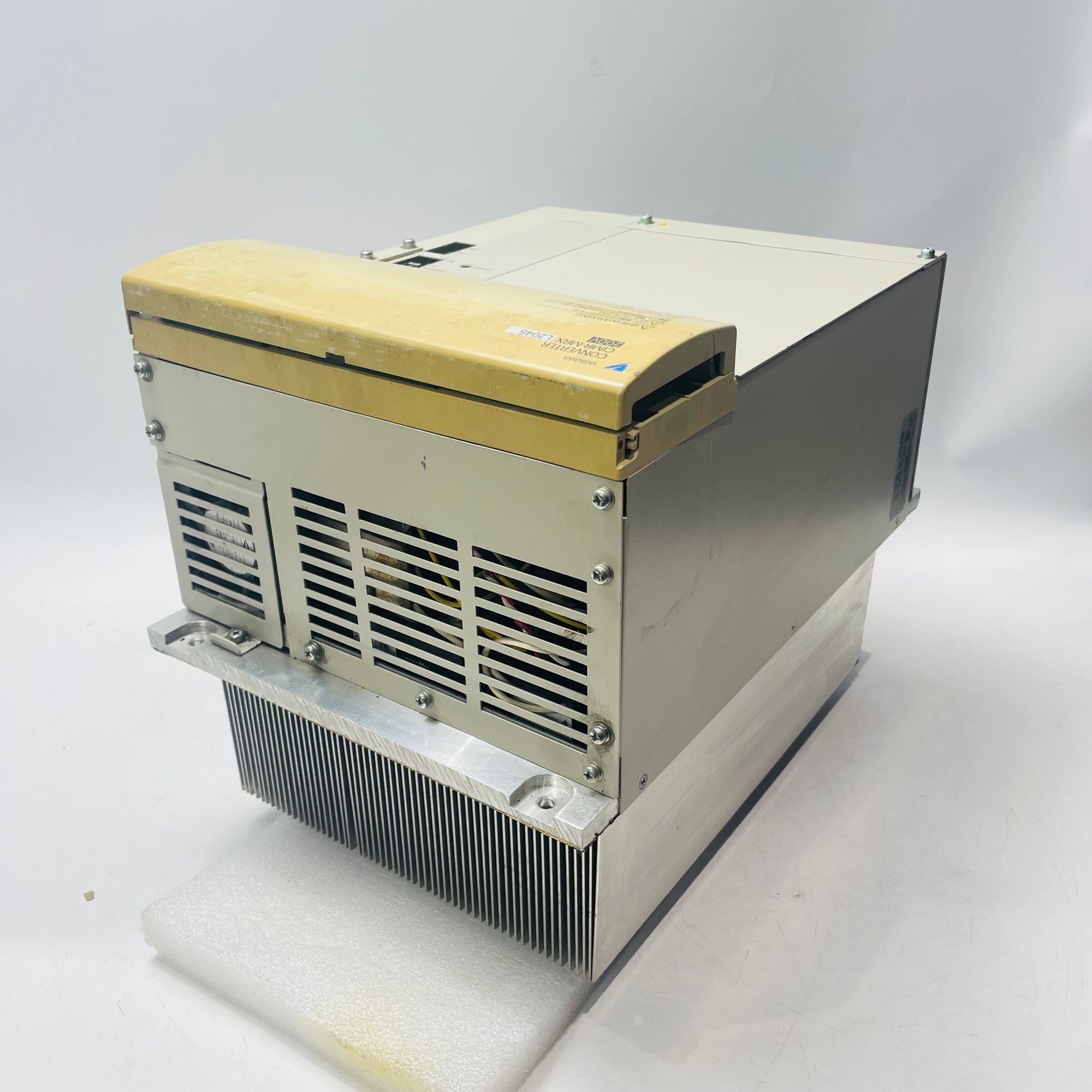 安川CIMR-MRXL2045變頻器