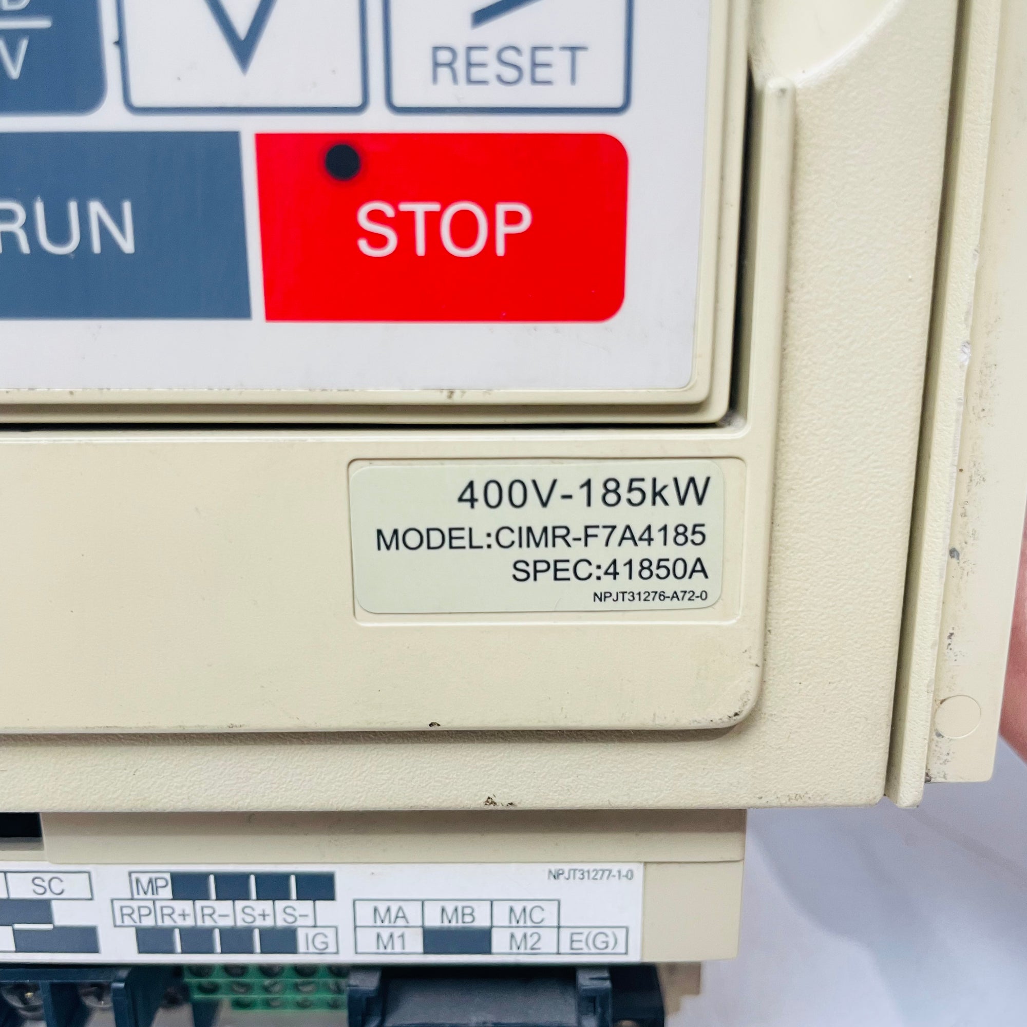 安川CIMR-F7A4185驅動器