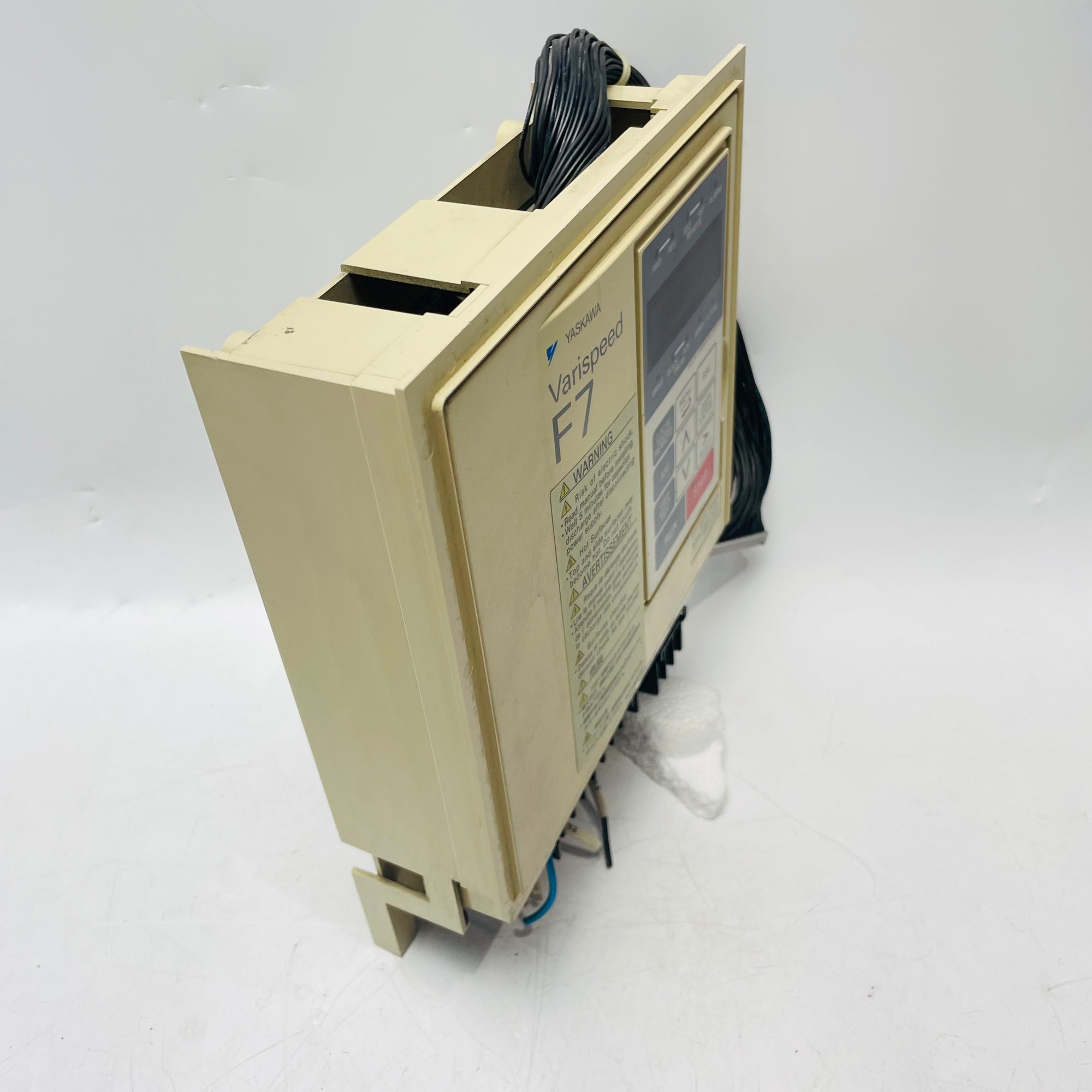 安川CIMR-F7A4185驅動器