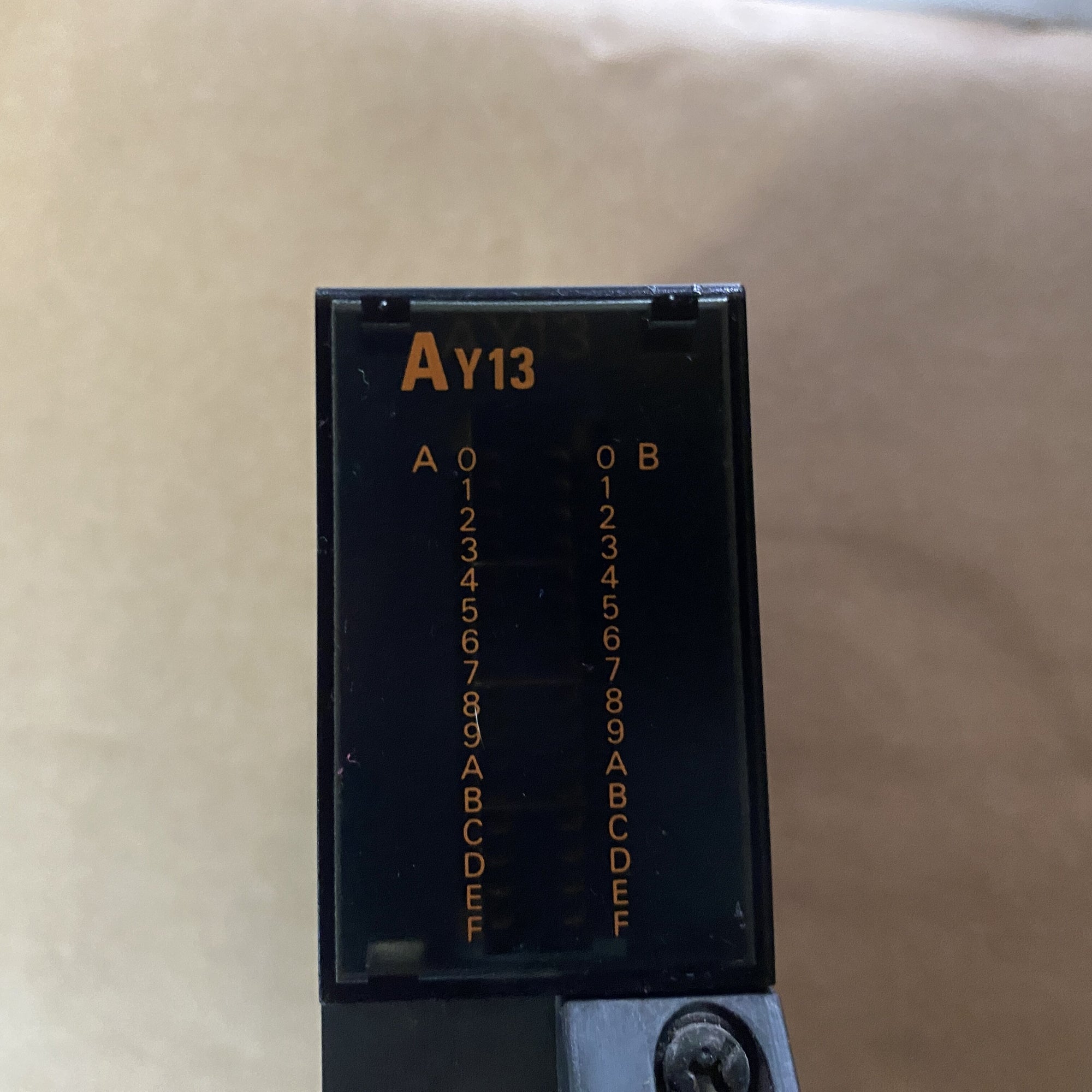三菱Melsec AY13可程式控制器