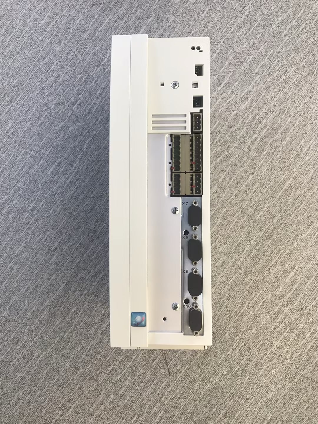 全新 Lenze EVS9324-EP 伺服控制器