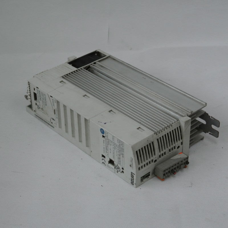 Lenze E82EV222-2B變頻器