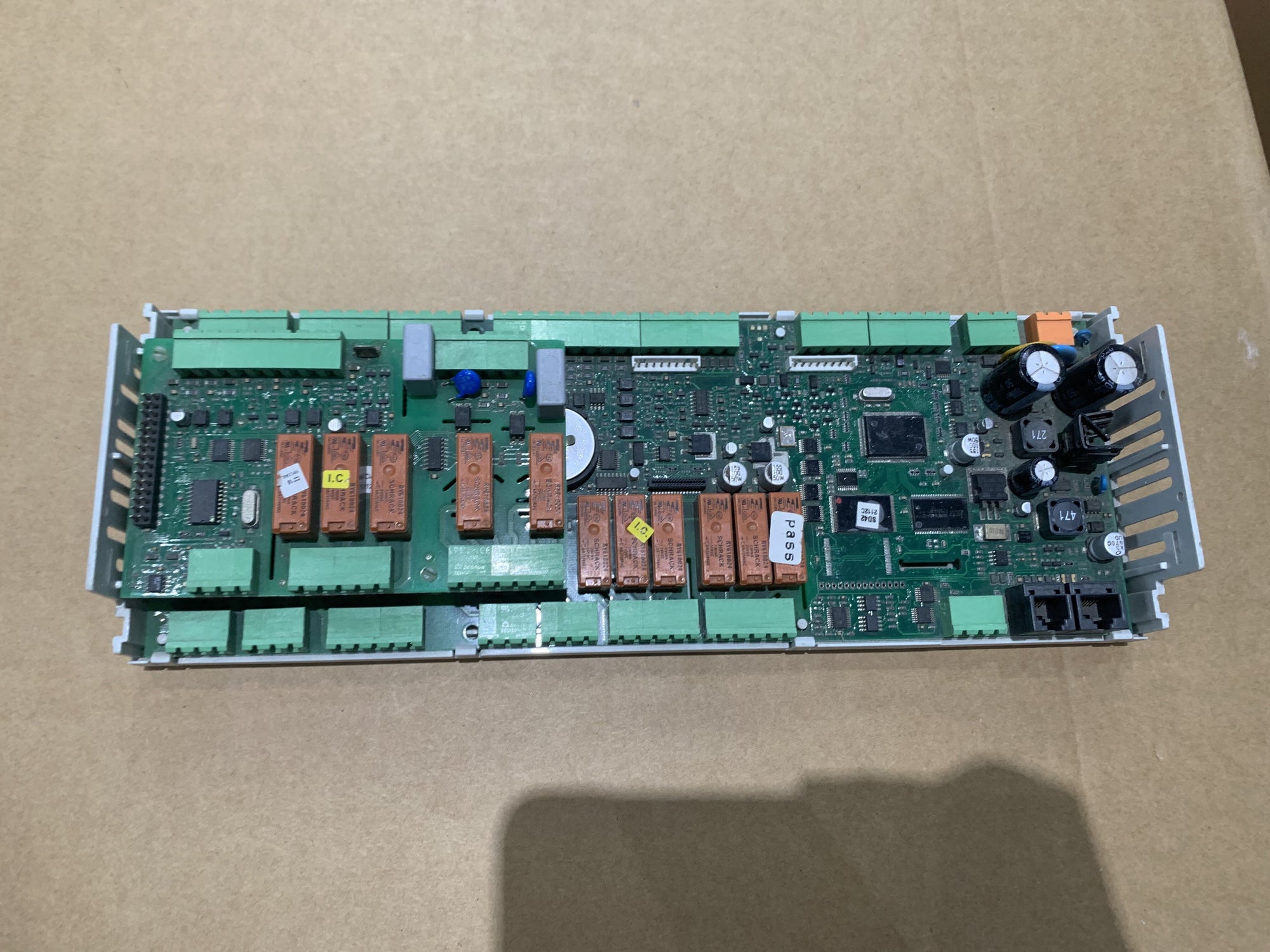 CAREL PCO3MQ2BL0 Controller