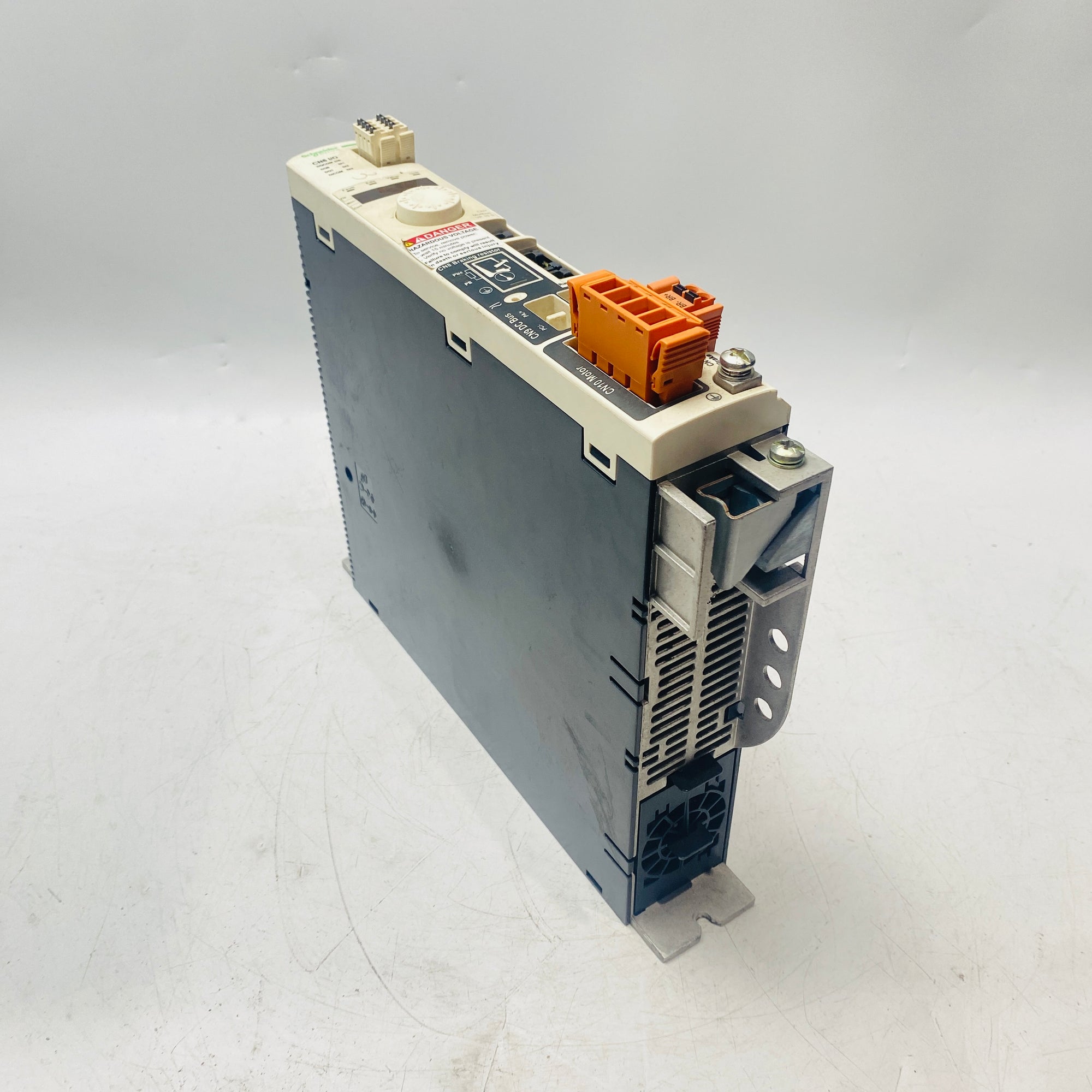 SCHNEIDER ELECTRIC LXM32AD18M2 SERVO DRIVE