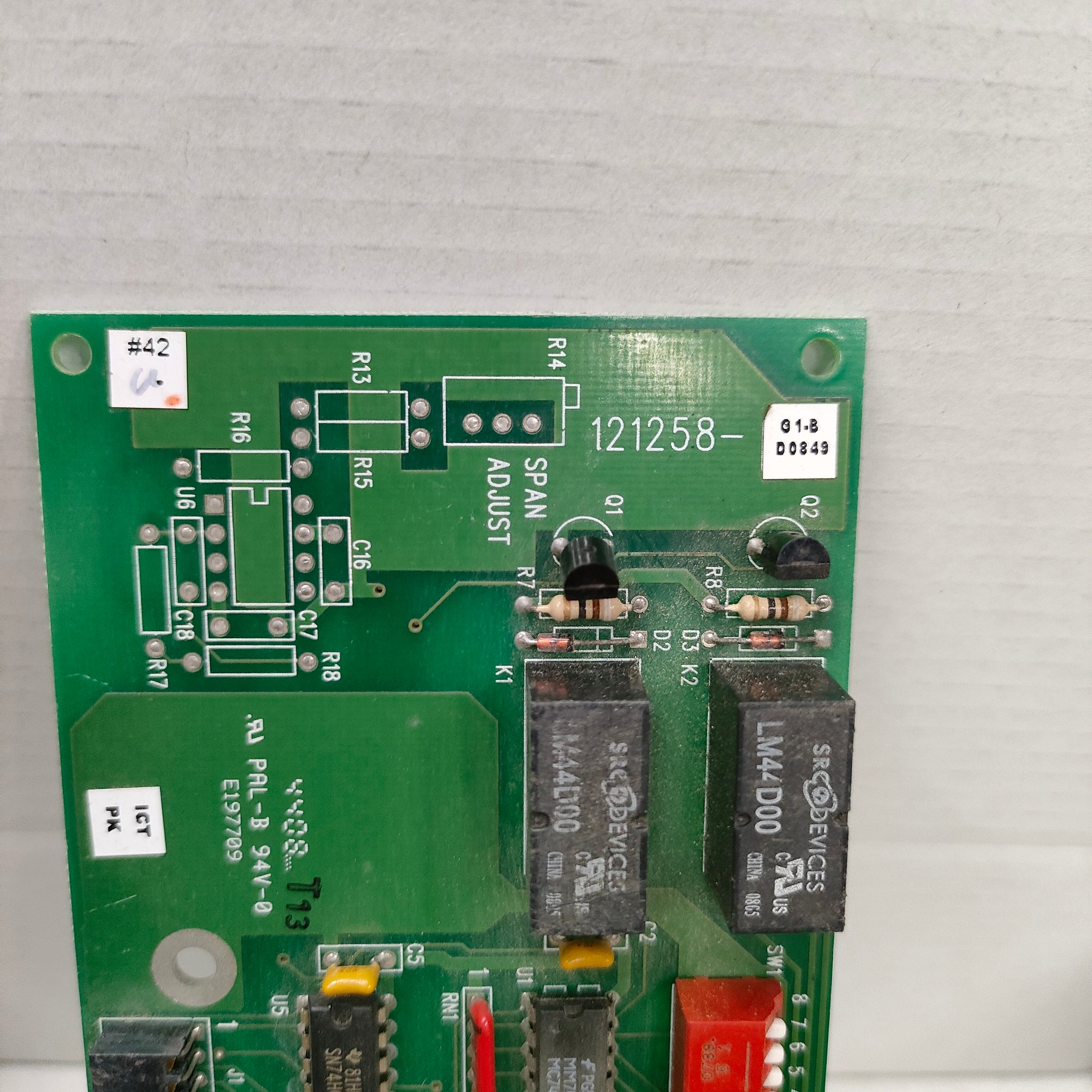 MKS Instruments 121258-G1-B I/O卡