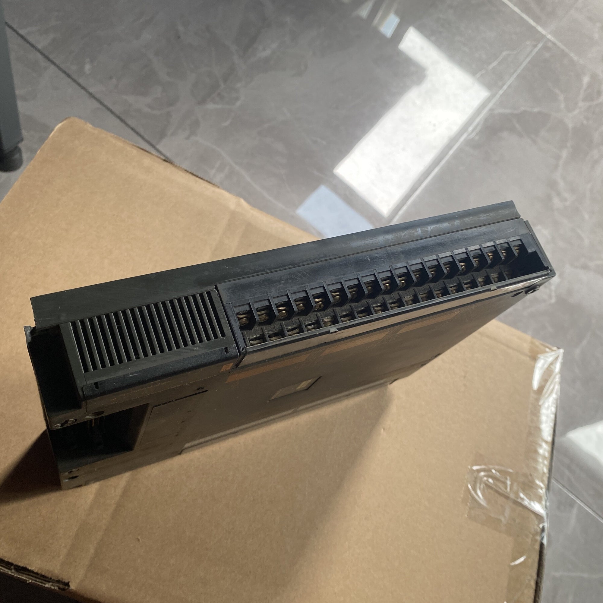 三菱電機A0J2-E56DS可程式控制