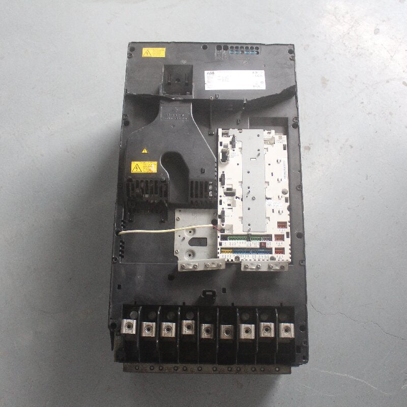 ABB ACS880-01-430A-3+D150變頻器