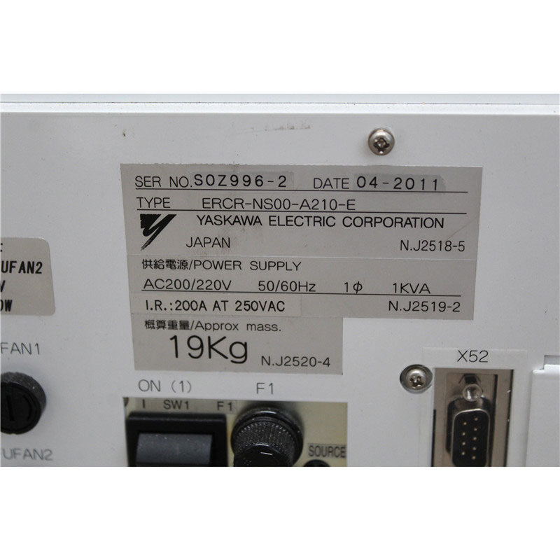 安川NXC100 ERCR-NS00-A210-E機器人控制櫃