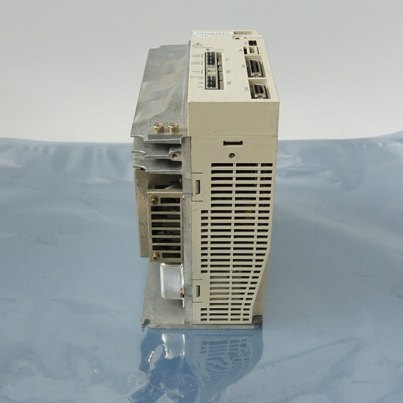 橫河UR5BG3-030N-1KC-ZTA-Z/CN/Z/伺服驅動器