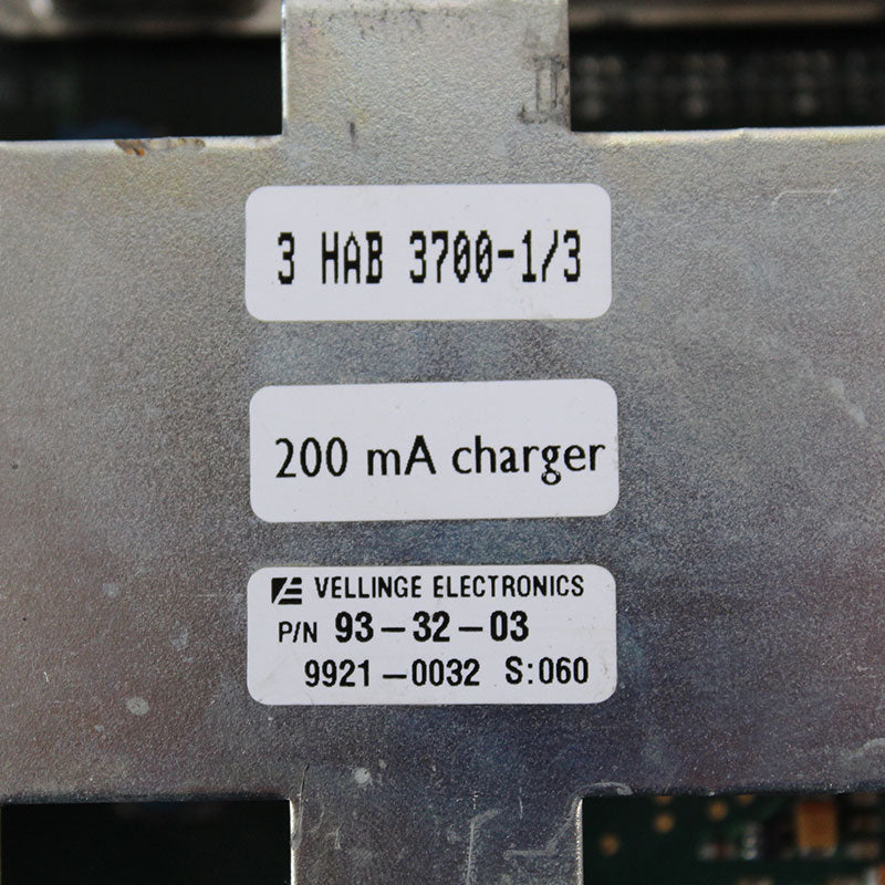 ABB 3HAB3700-1/3機器人電路板