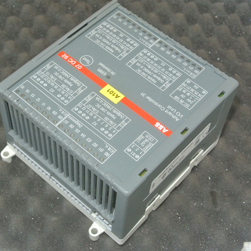 ABB 07DC92G2 GJR5252200R0101 控制模組