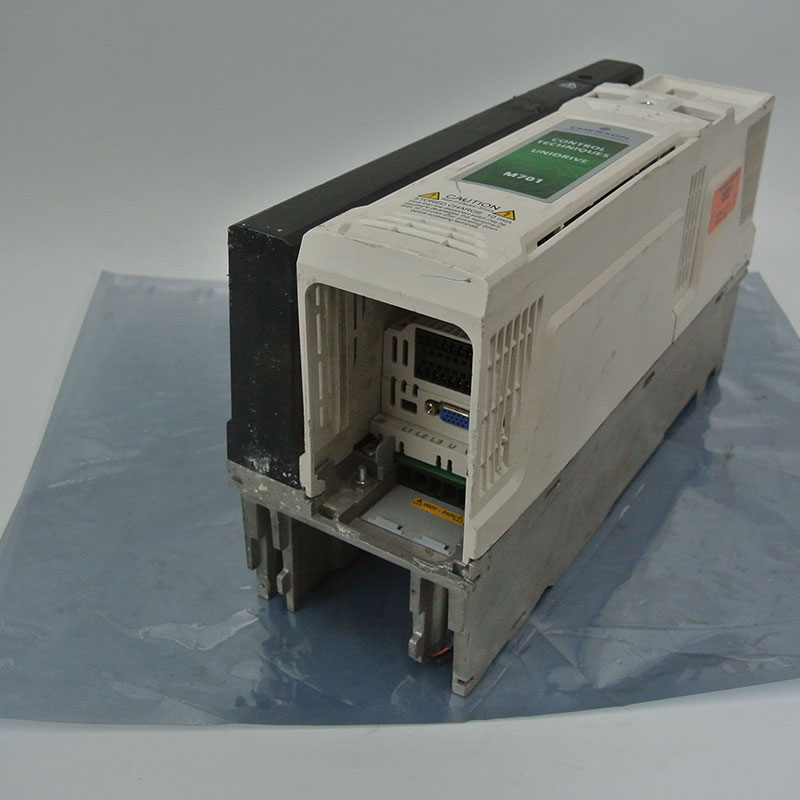 Emerson M701-042 00185 A 驅動器