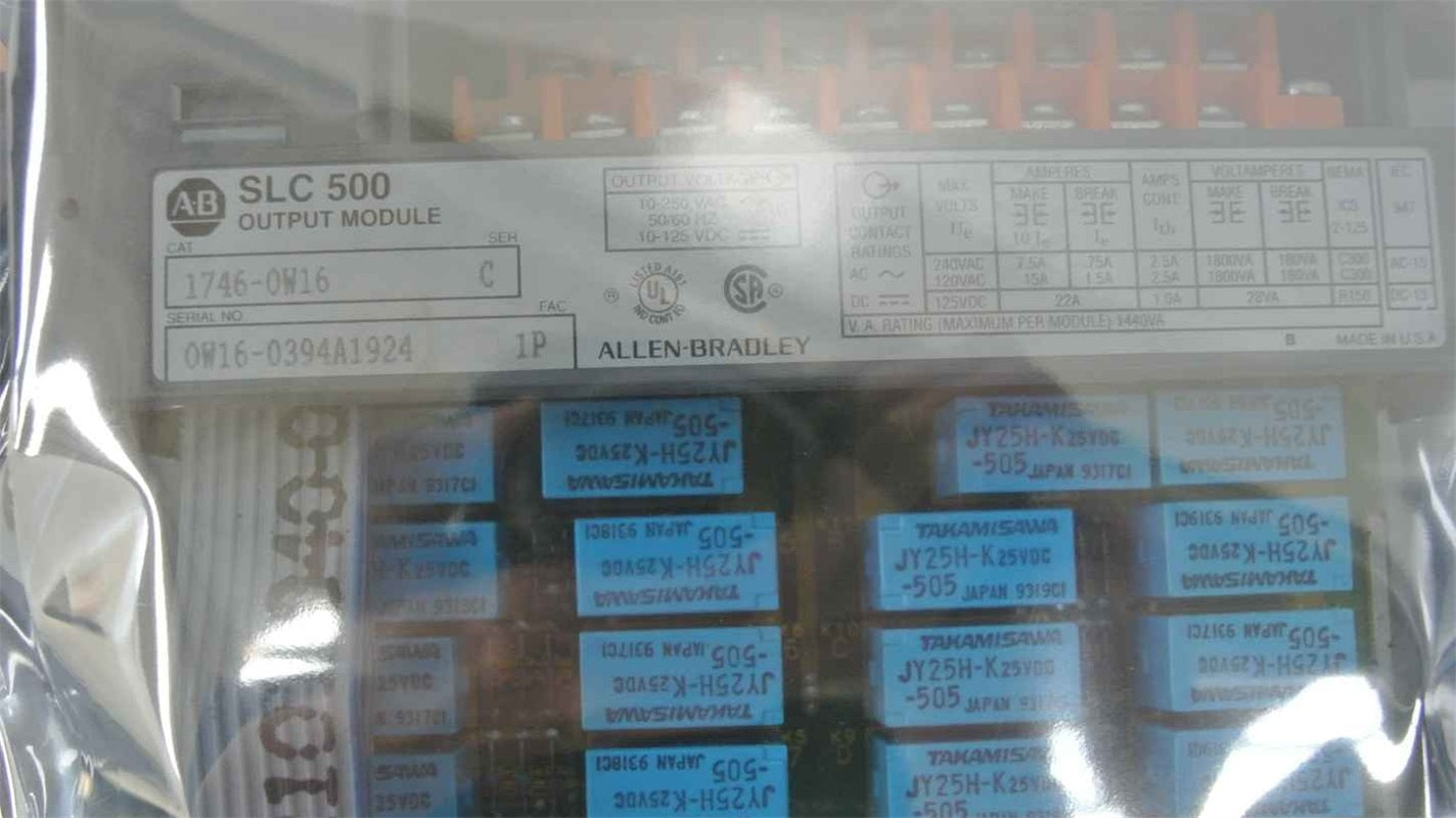 ALLEN BRADLEY 1746-0W16 輸出模組