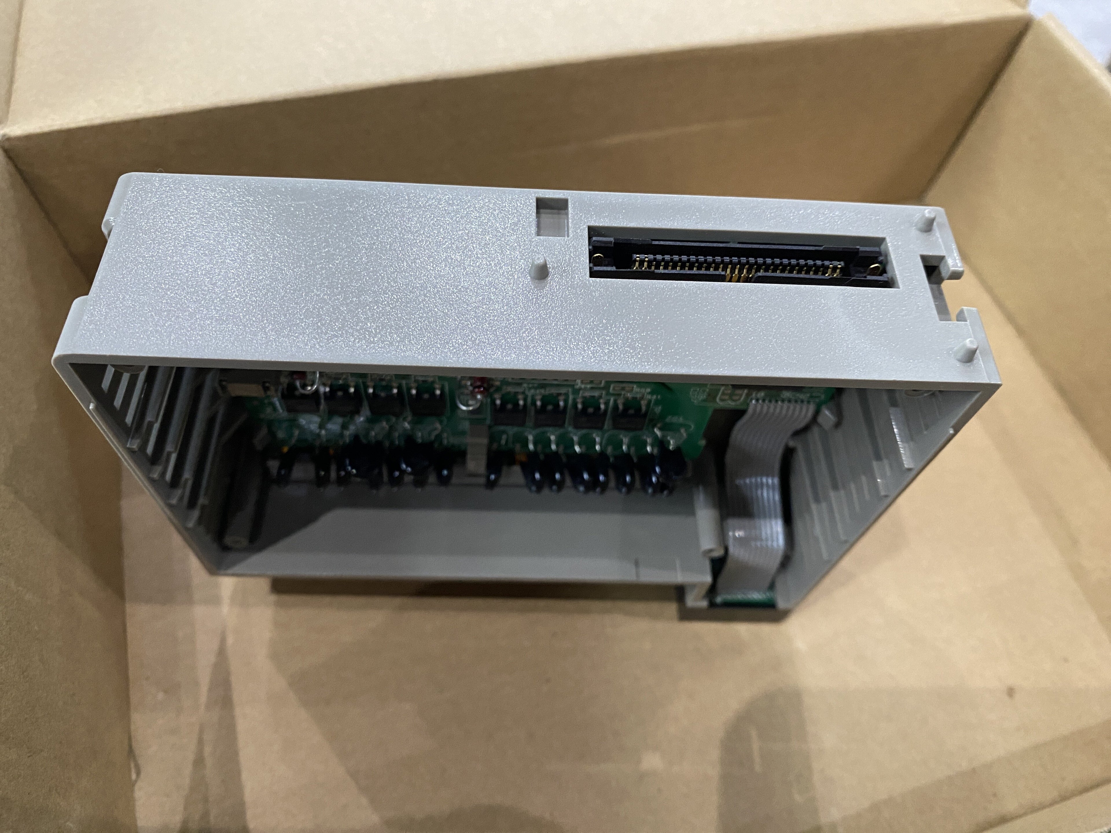 富士馬達 MICREX-F NC1Y16T05P5-1 數位輸出模組