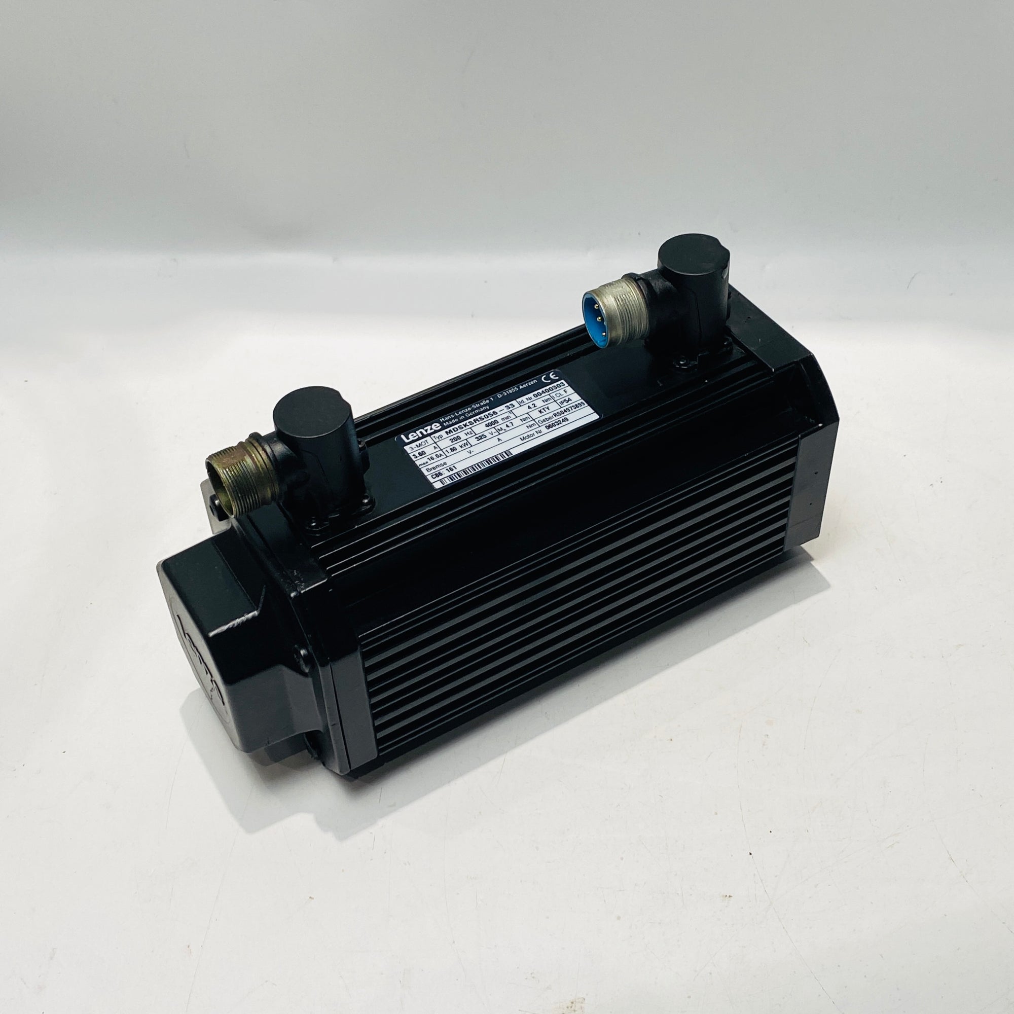 Lenze MDSKSRS056-33伺服電機