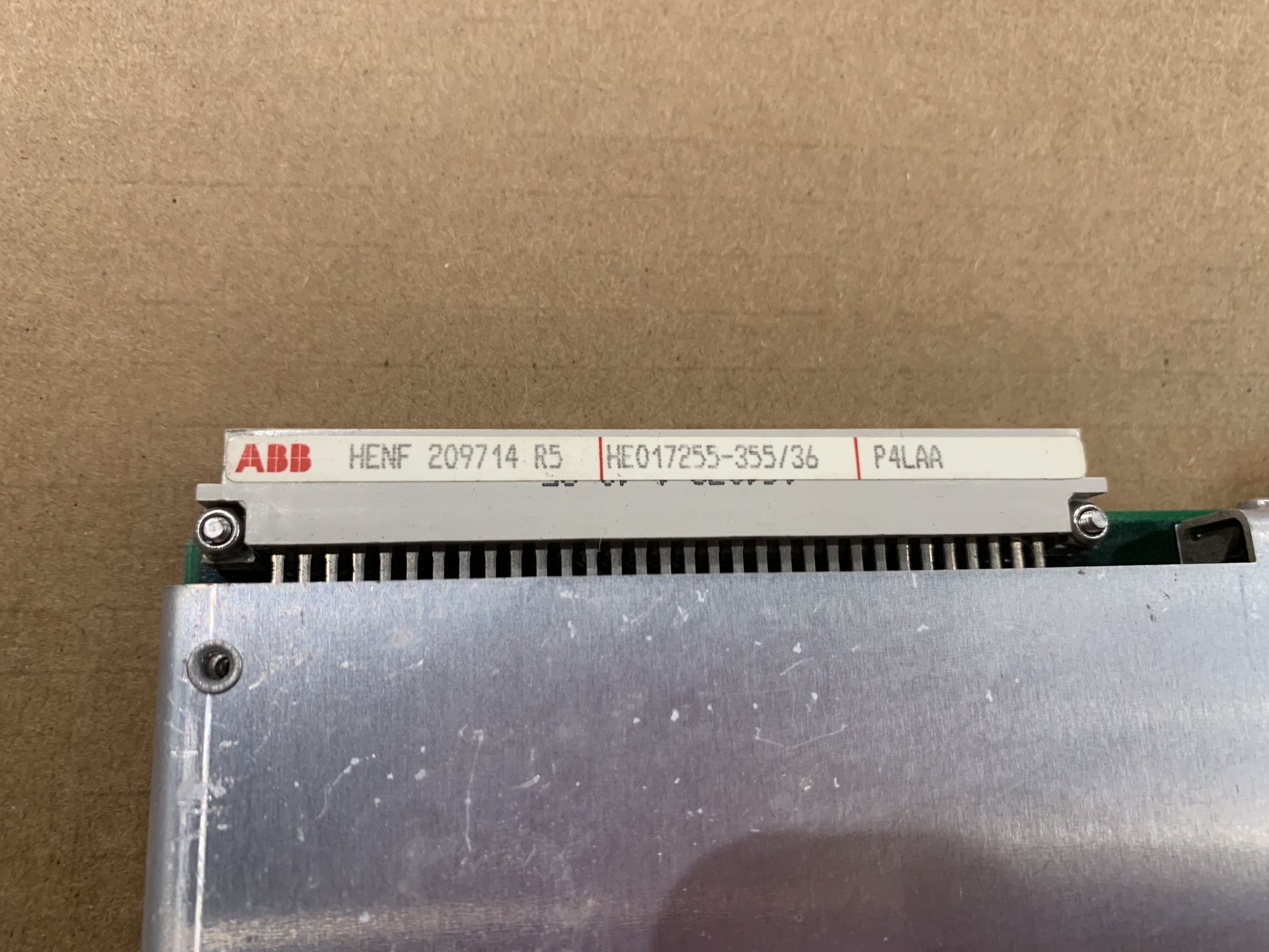 ABB HE017255-355/36 P4LA卡