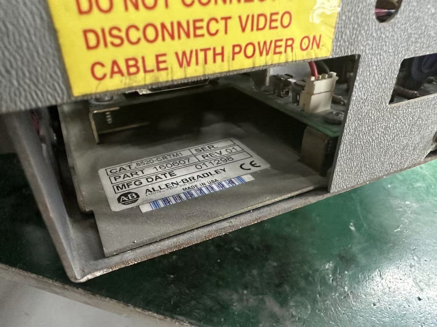 Allen Bradley 8520-MOP7 9/系列單色操作面板