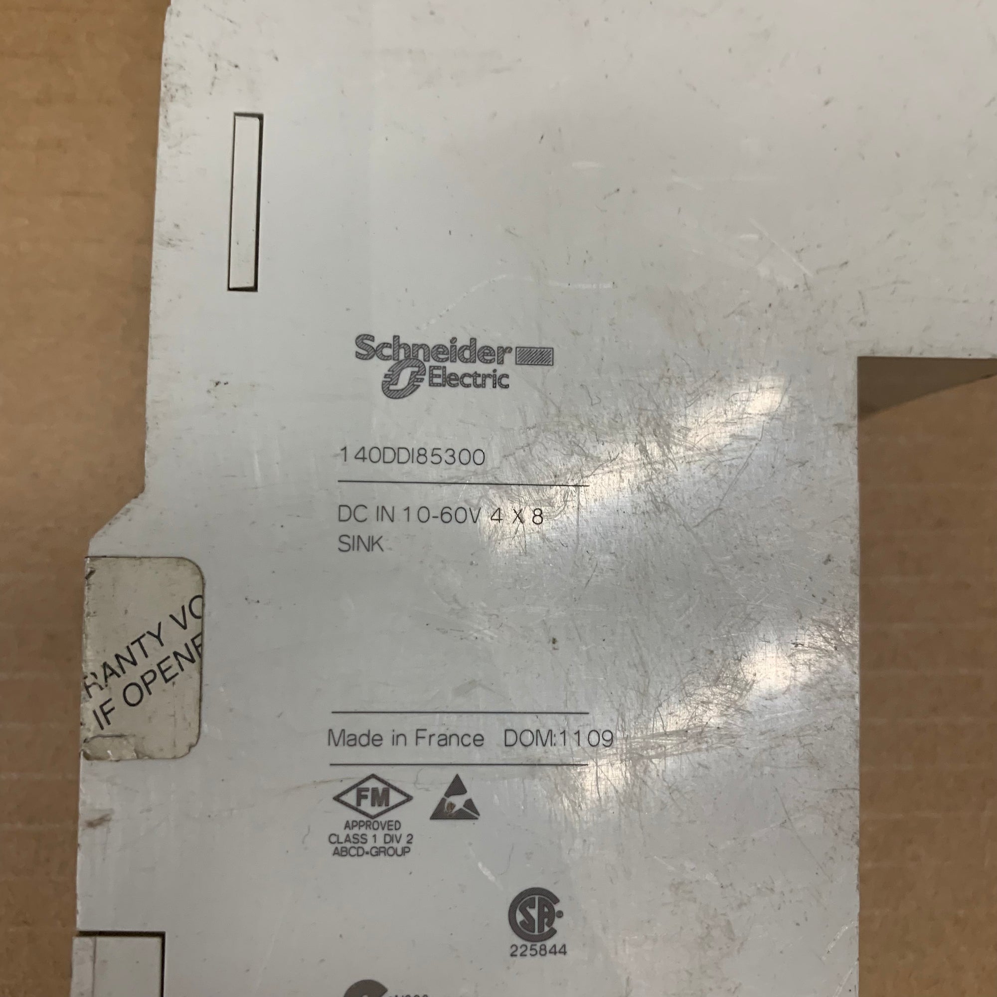 施耐德140DDI85300數位輸入模組