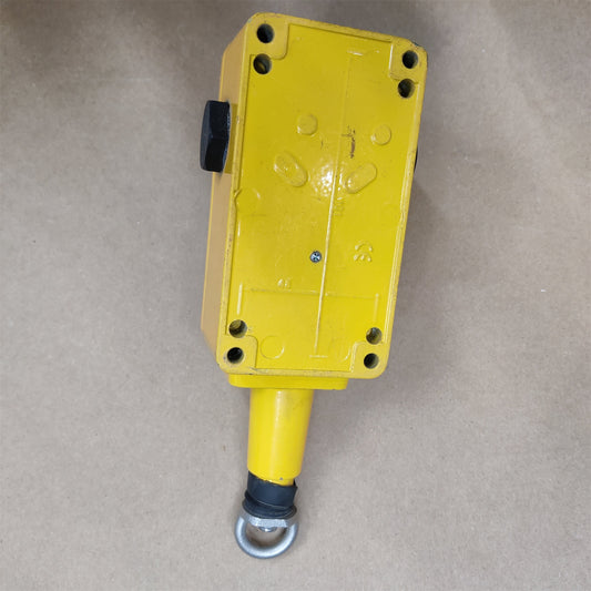 Safety switch: singlesided rope switch 440E-L13137E