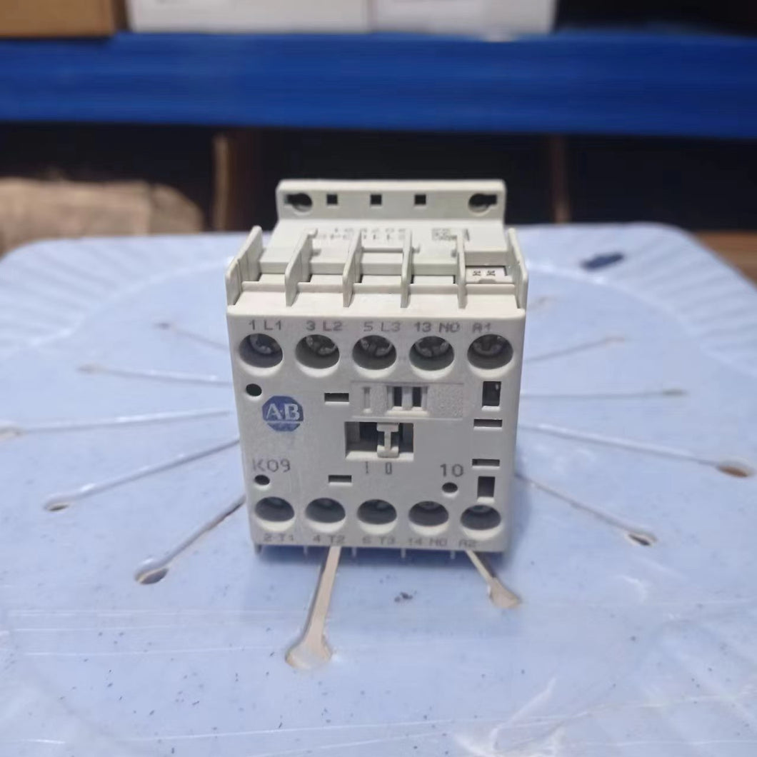 Allen-Bradley 100-K09ZJ10M Contactor