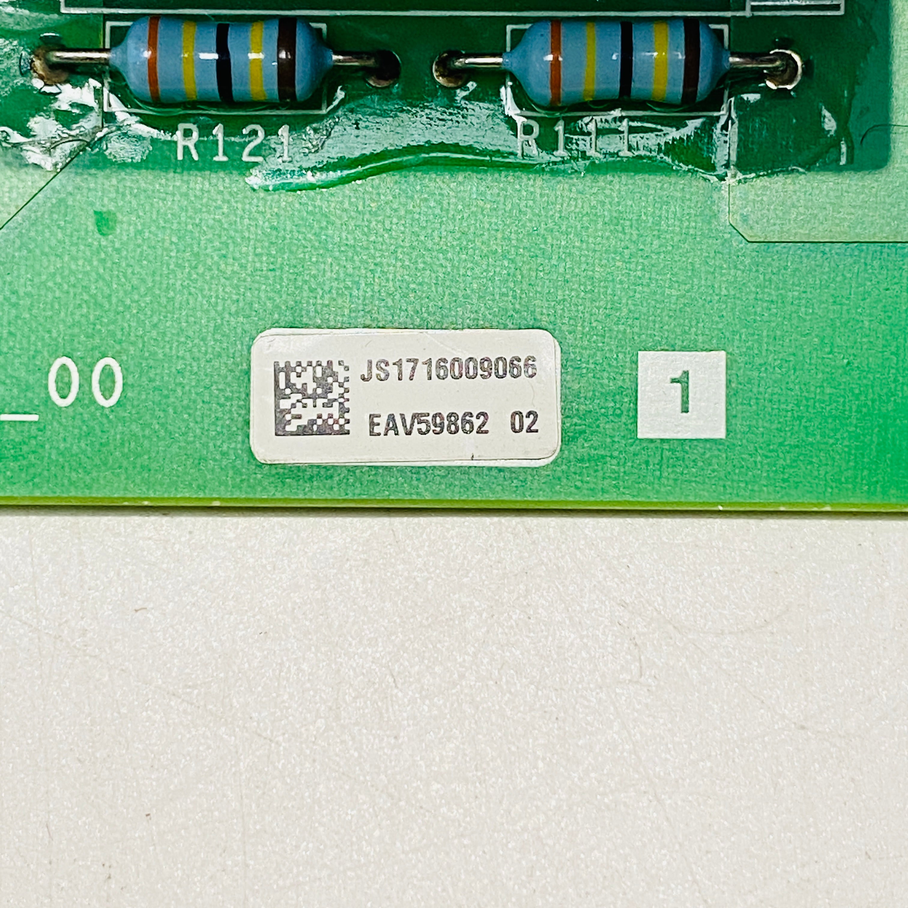 Schneider Electric EAV59862 02 Board
