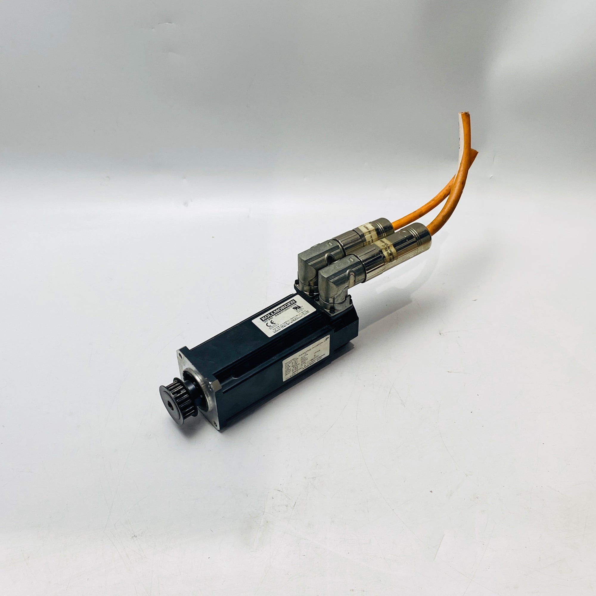 科爾摩根 AKM24D-ACBNR-00 伺服電機