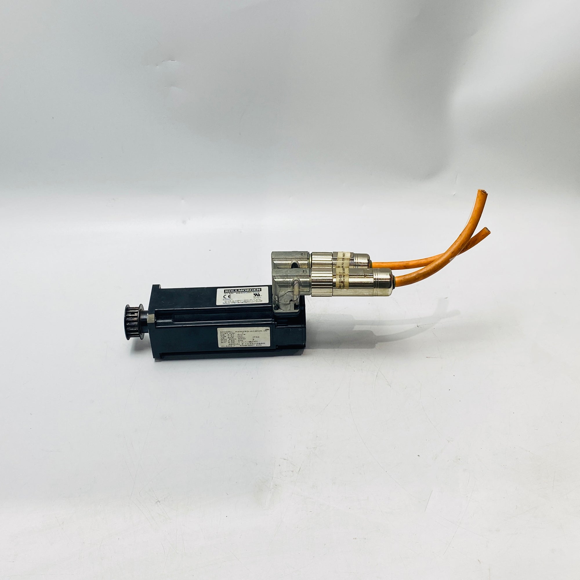 科爾摩根 AKM24D-ACBNR-00 伺服電機