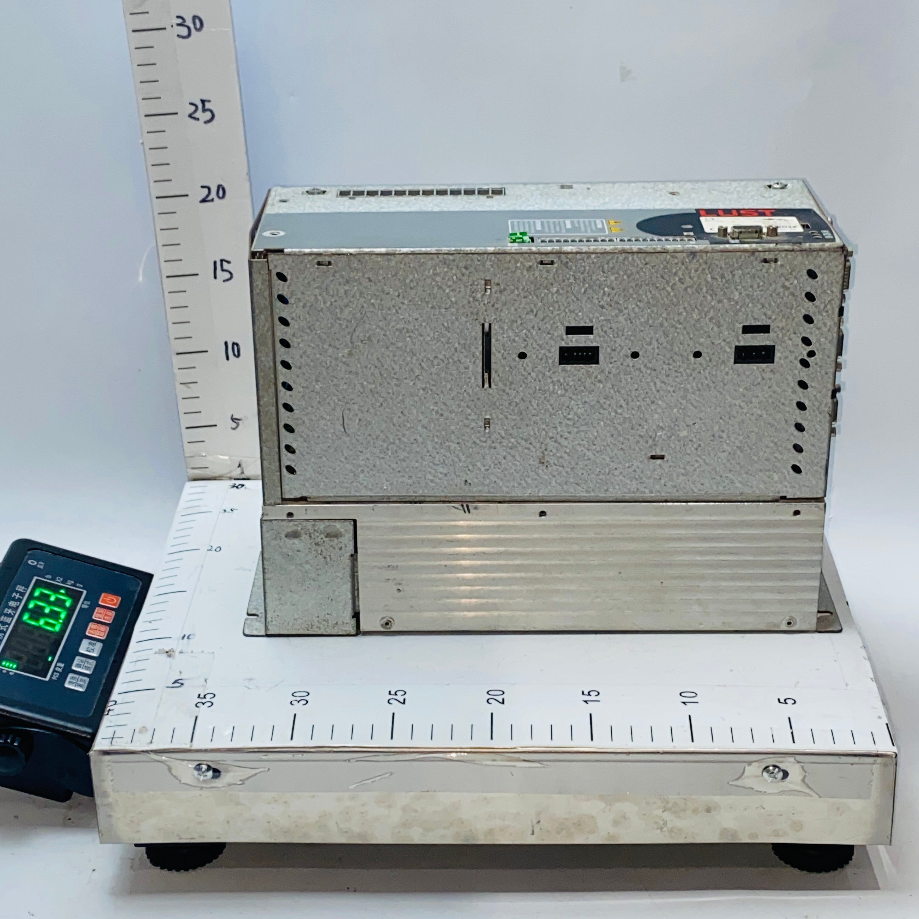 Lust CDD34.017.W2.1.PC1 Servo Drive Input 400/460V