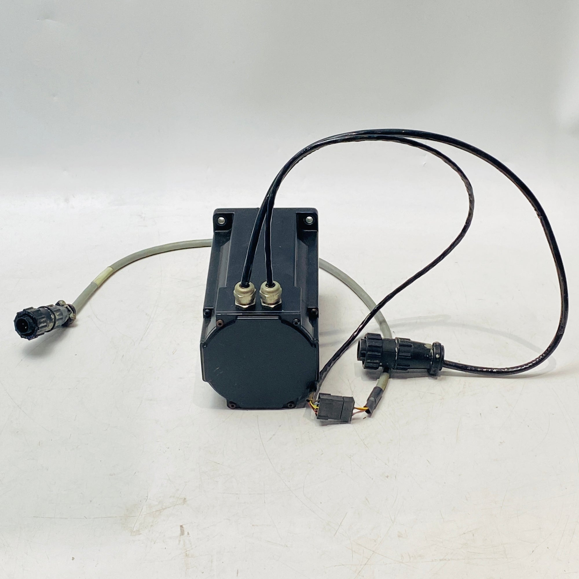 科爾摩根 AKM42E-EKMNC-00 伺服電機