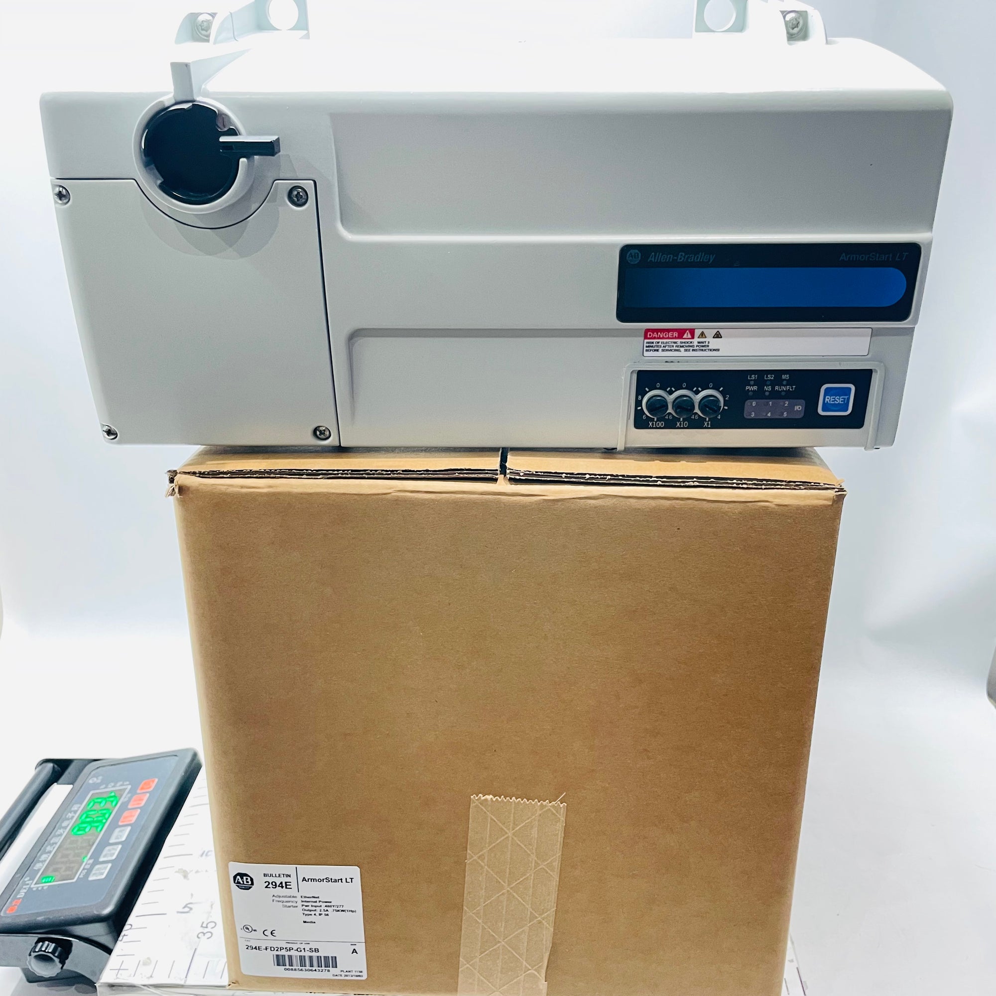 Allen Bradley 294E-FD2P5P-G1-SB防爆變頻器