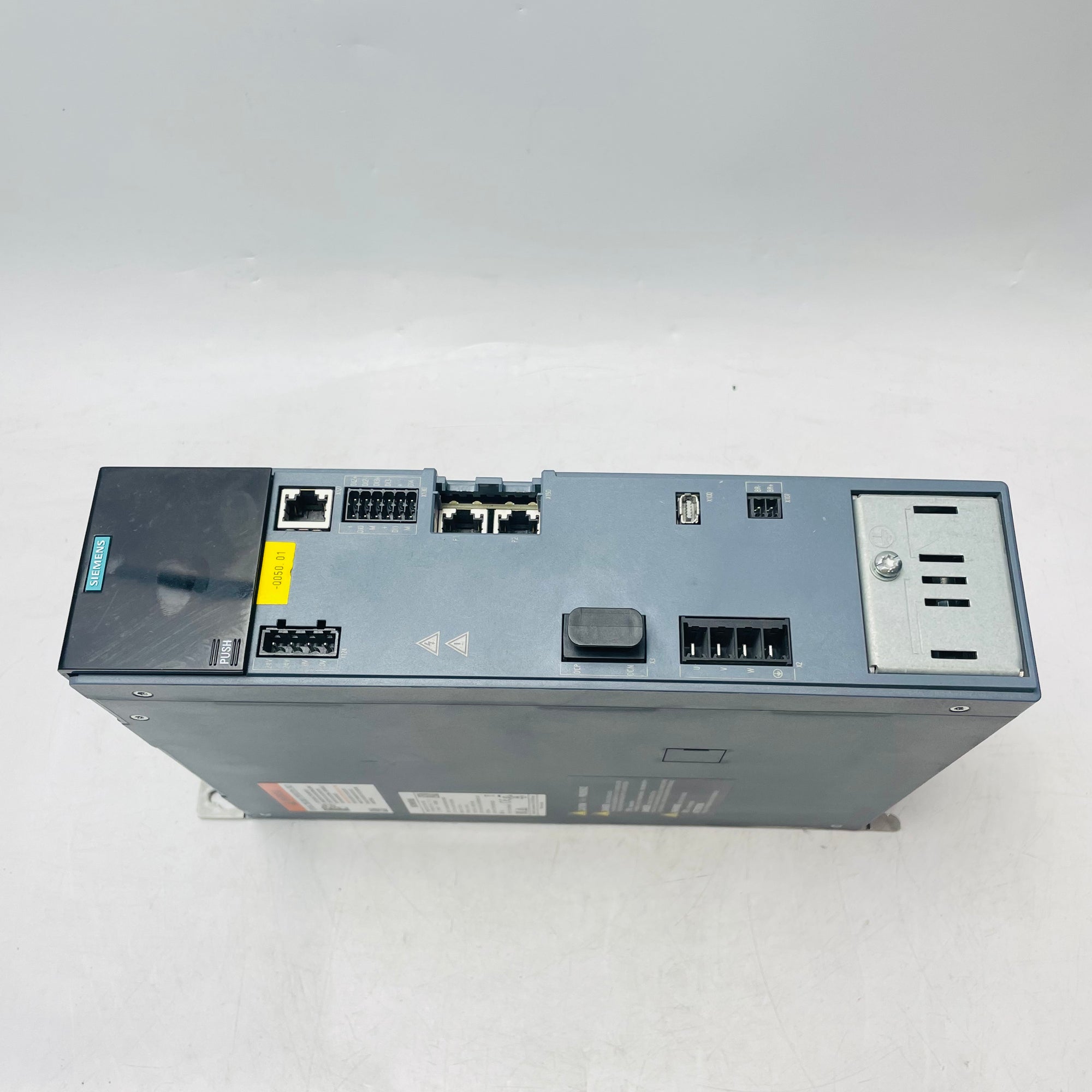 SIEMENS 6SL3210-5HE11-5UF0 FS 02 Sinamics S210 Servo Drive