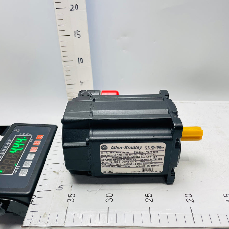 Allen-Bradley  Motor  MPL-B420P-SJ72AA