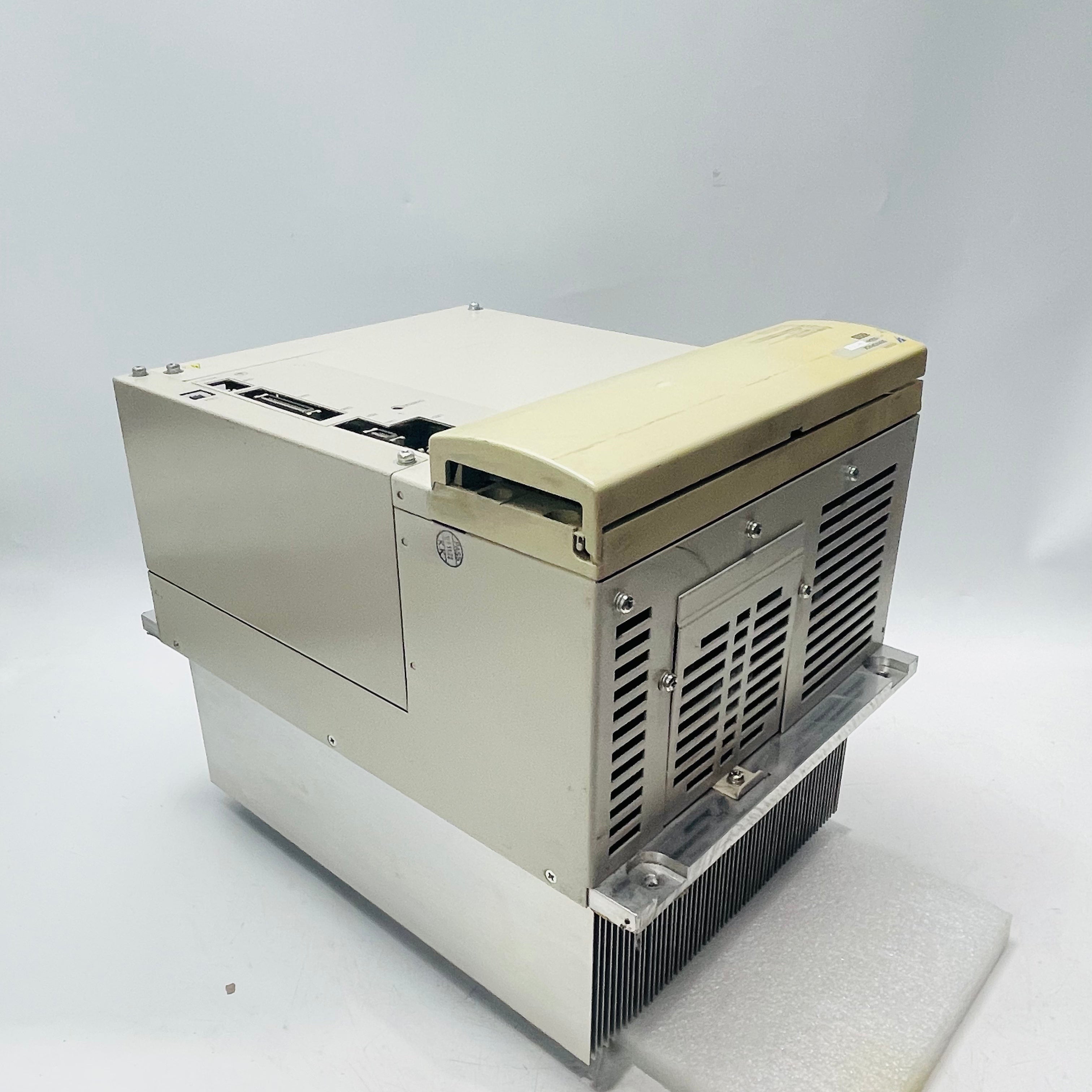 安川SGDH-3GEEY507A變頻器