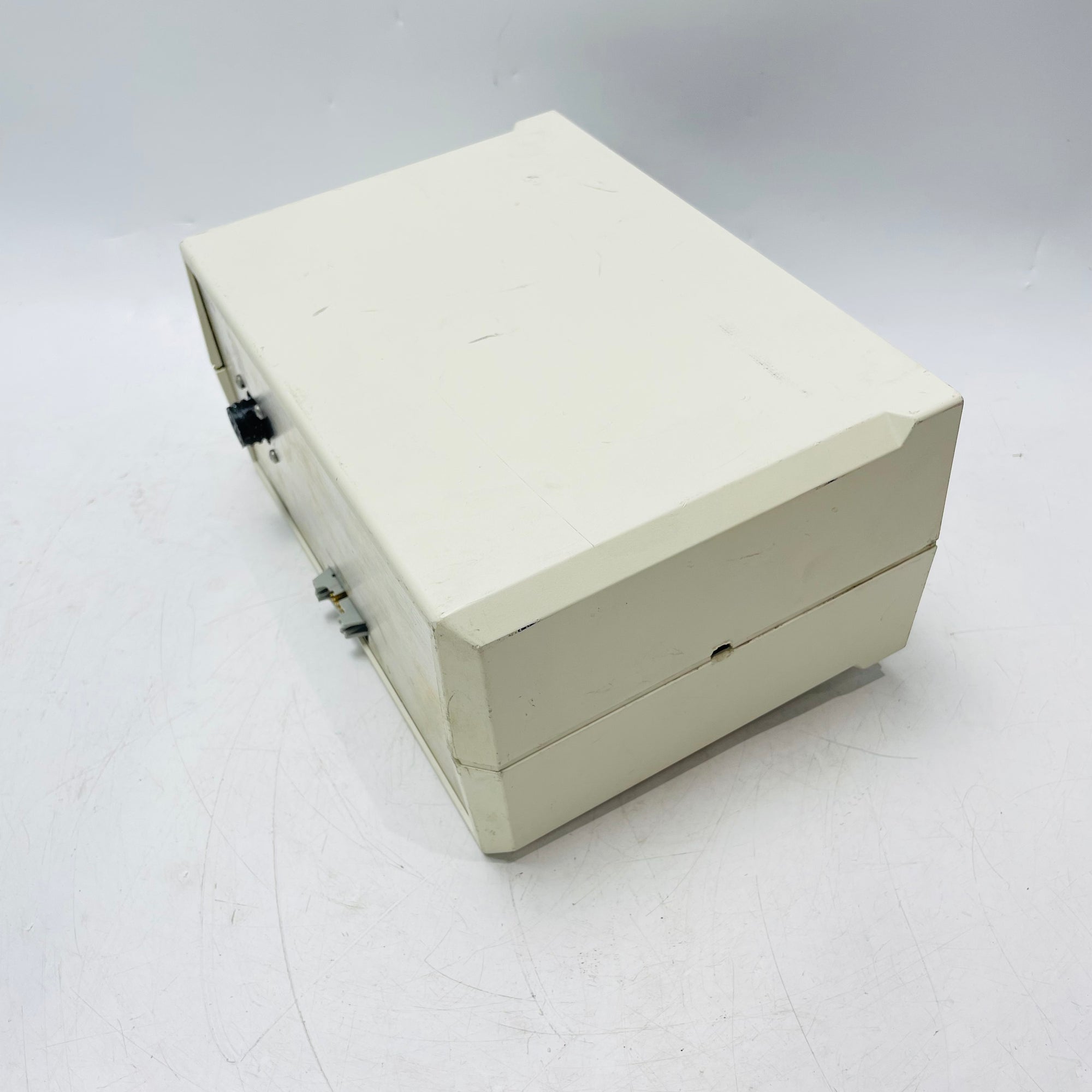 AKT AMAT 0010-72208
