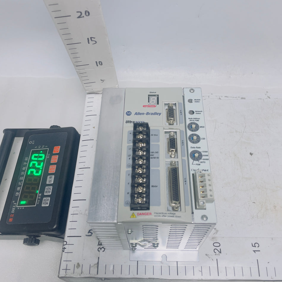 Allen-Bradley  Drive  2098-DSD-010X-DN
