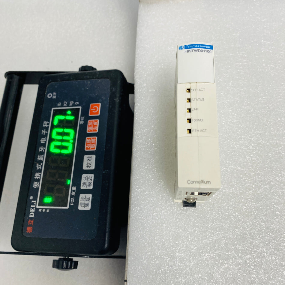 Schneider  Module  499TWD01100