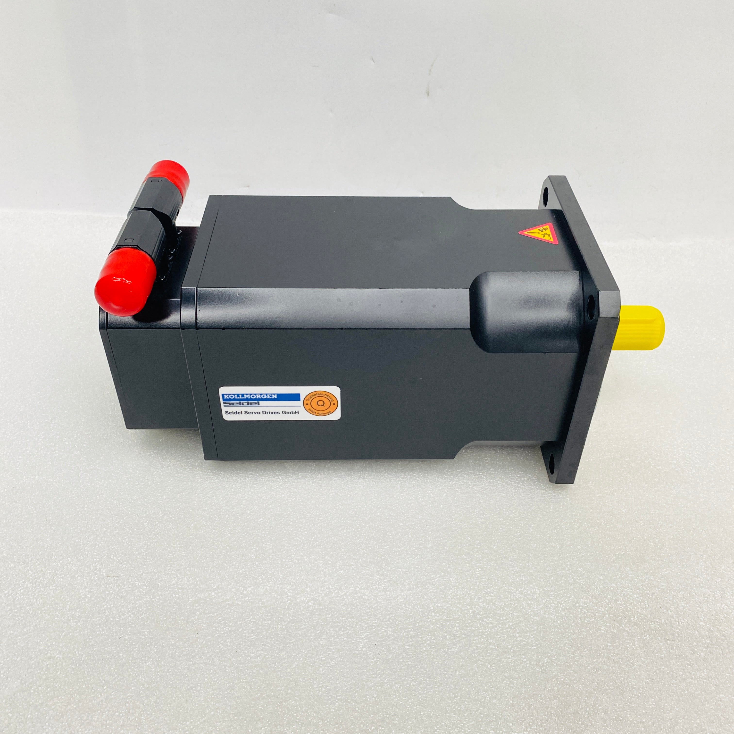 Kollmorgen  Electrical Machinery  6SM77K-3000 - Rockss Automation