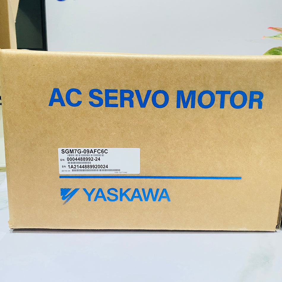 YASKAWA  Motor  SGM7G-09AFC6C - Rockss Automation