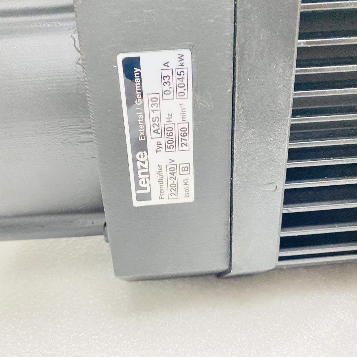 LENZE Motor MCA19S35-RS0P2-B28R-ST5F10N-R0SU - Rockss Automation