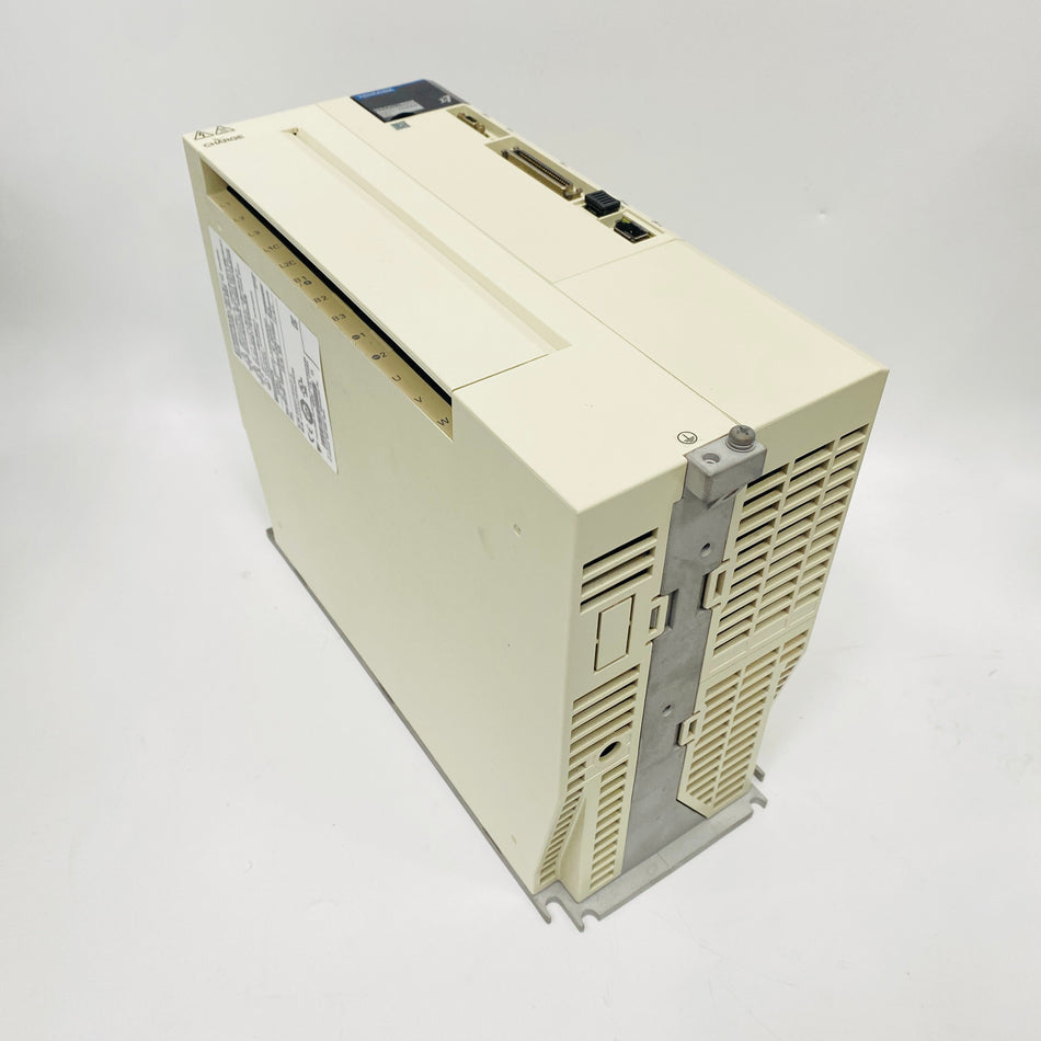 YASKAWA Driver SGD7-330A00A002