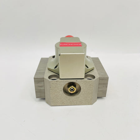 MOOG Servo Valve  J761-002 - Rockss Automation