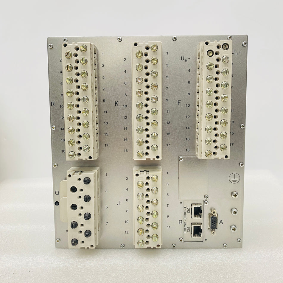 SIEMENS Relay Protection Device 7SJ6331-4EB90-3FE0-L0R/EE