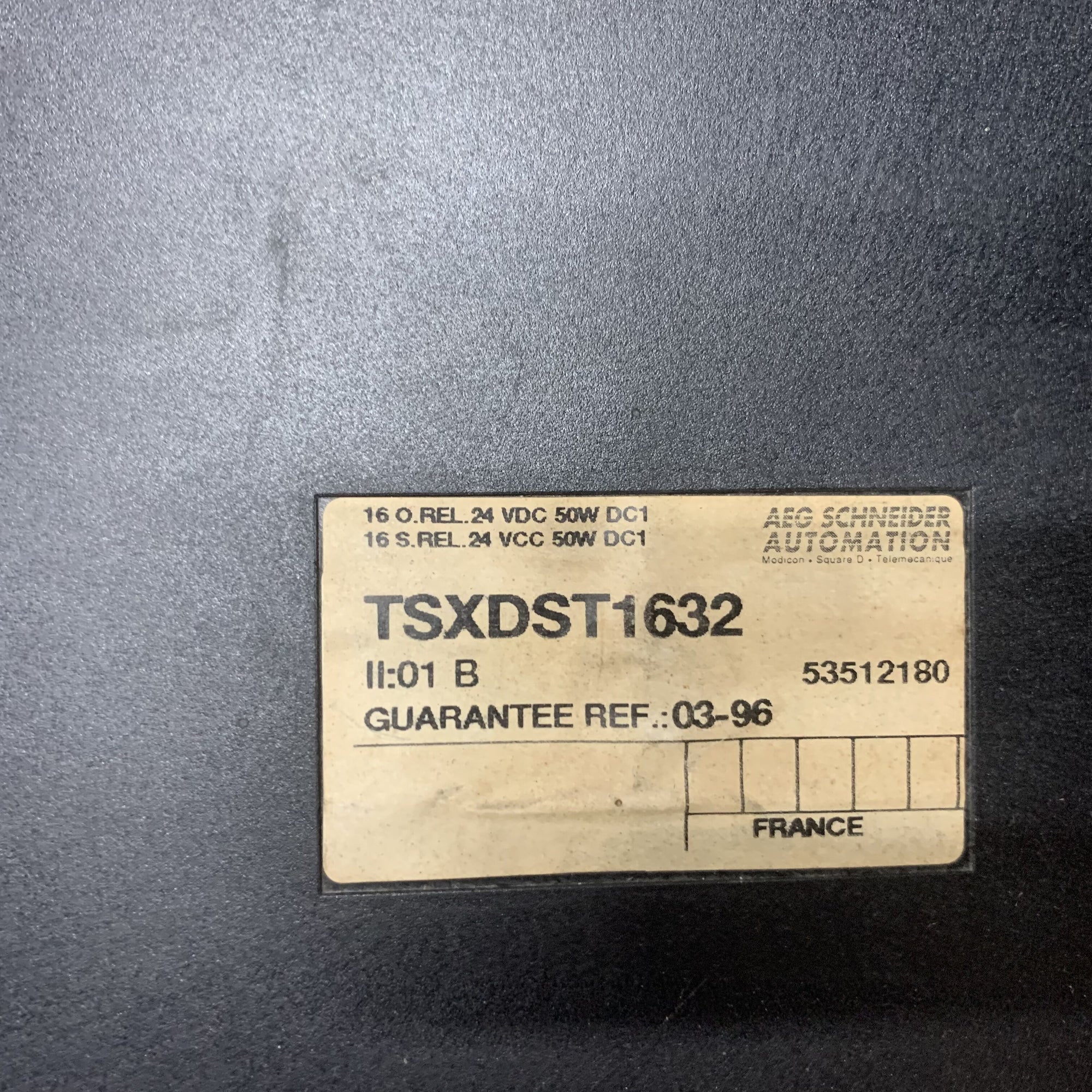 施耐德 TSXDST1632 輸出模組