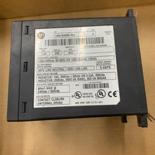 將圖片載入圖庫檢視器 Allen-Bradley 1404-M405A-RIO Powermonitor 3000 Master Module