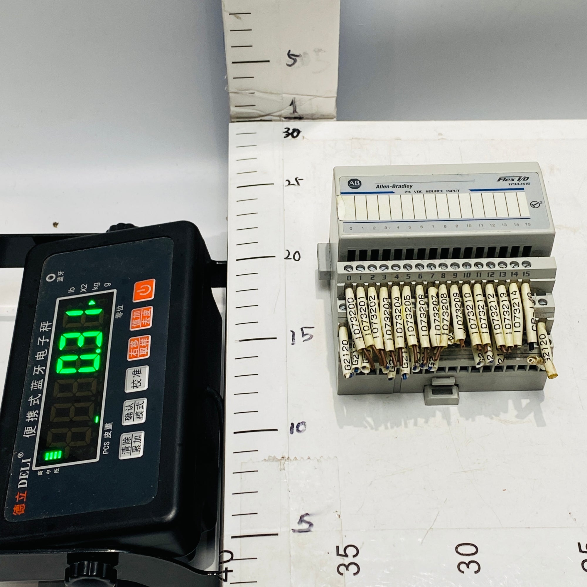 ALLEN BRADLEY 1794-IV16輸入模組